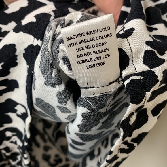 NWOT Charlotte Russe Leopard Print Short Romper | Sz M - Picture 6 of 6
